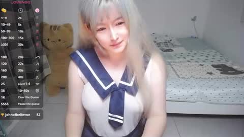 Belle online show from July 3, 2026, 6:25 pm
