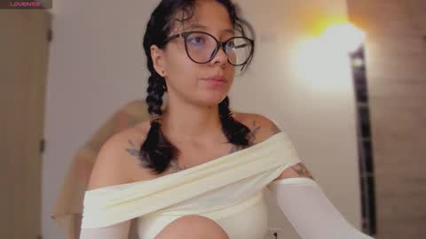 Snapshot of nice_day_ chatting on February 2, 2026, 12:53 am day online show from February 2, 2026, 12:53 am