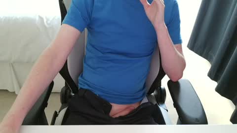 nice_dicknballs online show from May 29, 2026, 4:27 pm