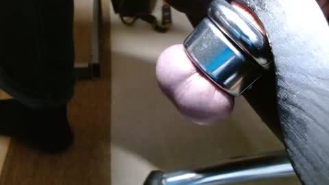 Snapshot of niceballs_munich chatting on November 21, 2025, 10:58 am Paul online show from November 21, 2025, 10:58 am