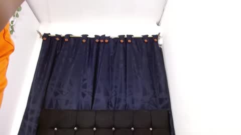 Michell  online show from December 27, 2024, 5:20 am