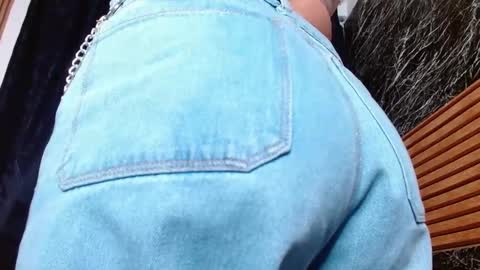 Michell  online show from March 7, 2025, 10:54 pm