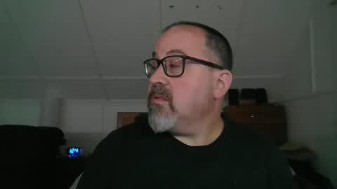 niceguy7208 online show from May 19, 2026, 4:41 am