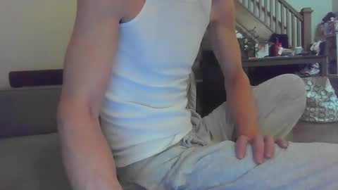Snapshot of niceguyandrew chatting on December 17, 2024, 10:32 pm Andrew online show from December 17, 2024, 10:32 pm