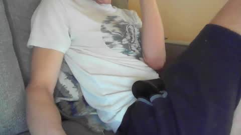 Snapshot of niceguyandrew chatting on March 12, 2025, 12:26 pm Andrew online show from March 12, 2025, 12:26 pm