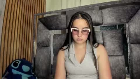 Luna online show from November 10, 2025, 10:53 pm