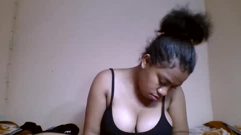 nicelly01 online show from May 24, 2026, 6:13 pm