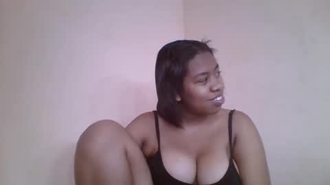 nicelly01 online show from June 9, 2026, 6:25 am