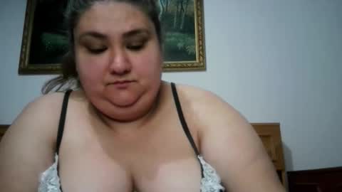 Nicholle online show from April 15, 2026, 9:48 pm