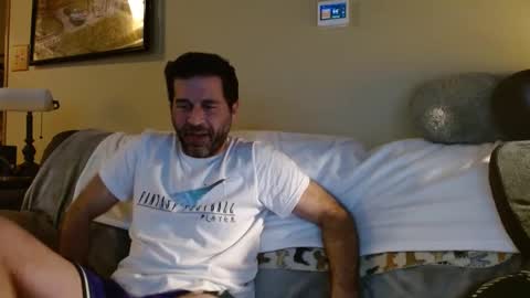 Snapshot of nichous77 chatting on February 16, 2025, 1:03 am Nick online show from February 16, 2025, 1:03 am