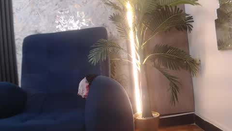 Alex online show from November 9, 2025, 6:06 pm