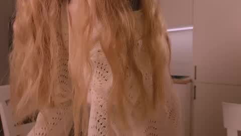 Nicka Cherie online show from February 18, 2026, 4:25 pm