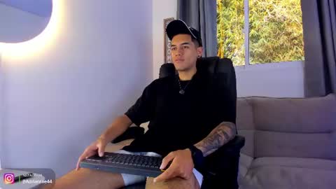Snapshot of nickcopeer_ chatting on July 20, 2026, 12:40 pm Nick Copeer online show from July 20, 2026, 12:40 pm