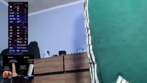 Nickhot0609 online show from July 15, 2026, 1:22 am