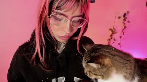 Snapshot of nicki_1 chatting on February 1, 2025, 4:14 am Help me reach 100 thumbs up online show from February 1, 2025, 4:14 am
