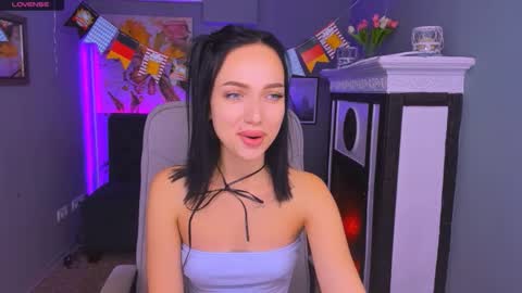 Snapshot of nicki_lovex chatting on September 22, 2025, 5:42 am nicki_lovex online show from September 22, 2025, 5:42 am