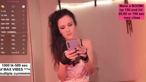 Karolina online show from November 8, 2025, 10:26 am