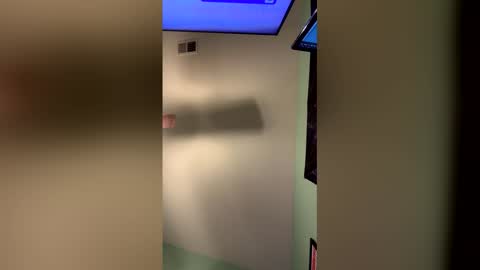 nickjohnson2000 online show from March 16, 2026, 6:28 am