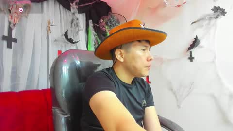 Nickk Wolff online show from October 23, 2025, 6:34 am