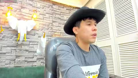 Nickk Wolff online show from November 11, 2025, 3:06 am