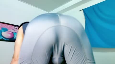 Snapshot of nickk_wolff chatting on June 27, 2026, 12:37 am Nickk Wolff online show from June 27, 2026, 12:37 am