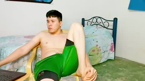 Snapshot of nickk_wolff chatting on July 6, 2026, 11:40 pm Nickk Wolff online show from July 6, 2026, 11:40 pm