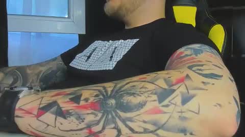 Snapshot of nicktattoomaster chatting on May 28, 2026, 5:43 pm nicktattoomaster online show from May 28, 2026, 5:43 pm