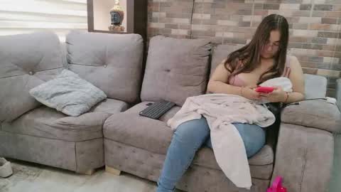nicky_as online show from May 11, 2026, 2:45 pm