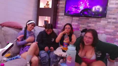 nicky_as online show from May 30, 2026, 4:31 am