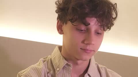 Snapshot of nicky_neal chatting on October 20, 2025, 12:22 am Nicky Neal online show from October 20, 2025, 12:22 am