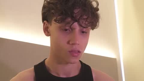 Snapshot of nicky_neal chatting on October 21, 2025, 12:22 am Nicky Neal online show from October 21, 2025, 12:22 am