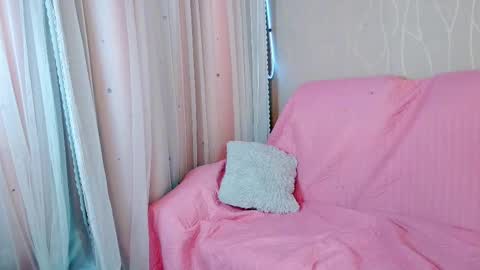 nicky_oli online show from March 11, 2025, 1:45 pm