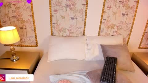 Nicky  online show from December 22, 2025, 2:19 am