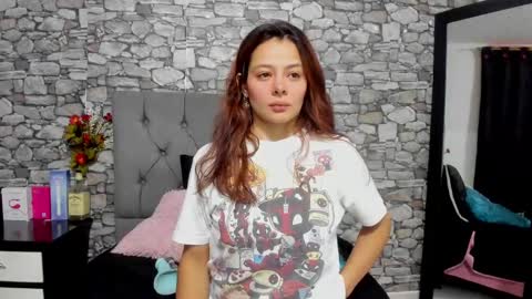 nicky_pop online show from October 3, 2025, 11:40 am