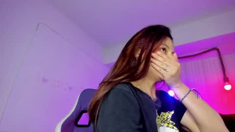 nicky_pop online show from October 11, 2025, 6:39 pm