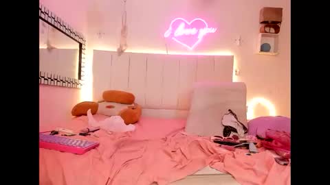 Snapshot of nicky_teem chatting on October 23, 2025, 8:02 am nicky_teem online show from October 23, 2025, 8:02 am