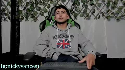 nicky online show from October 10, 2025, 7:24 pm