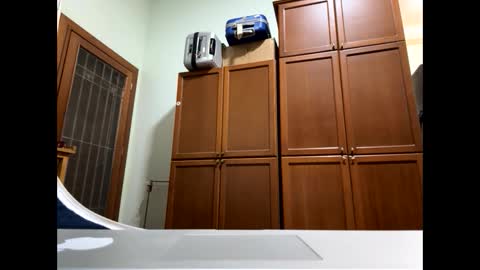 nickyang75 online show from March 25, 2026, 11:27 am