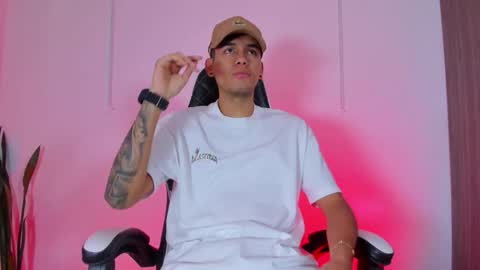 Nicky  online show from October 11, 2025, 12:04 pm