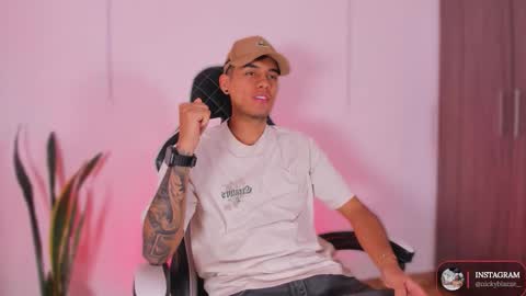 Nicky  online show from October 23, 2025, 12:37 pm