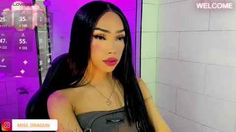 Nicky online show from November 5, 2025, 2:44 am