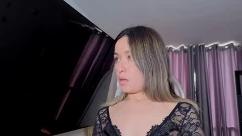 Nicky online show from April 15, 2026, 7:10 pm