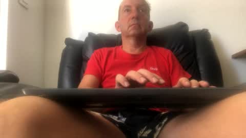 Nico online show from October 5, 2025, 1:31 pm