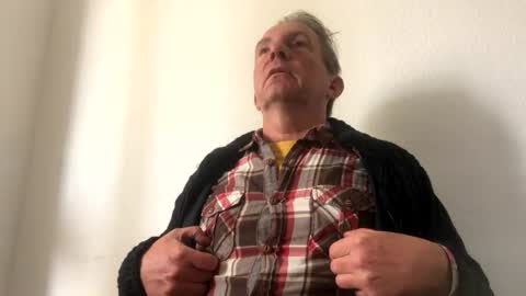 Nico online show from April 13, 2026, 4:34 pm