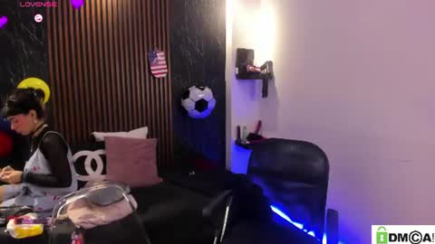 Nico online show from June 14, 2026, 3:08 am