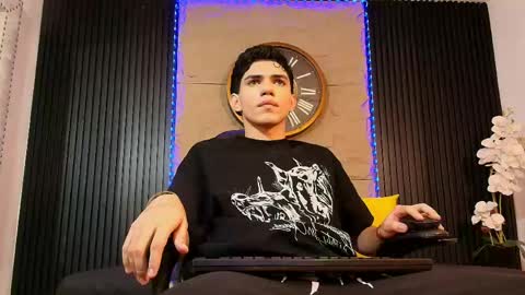 Snapshot of nico_monroet chatting on April 27, 2026, 9:35 pm nico_monroet online show from April 27, 2026, 9:35 pm