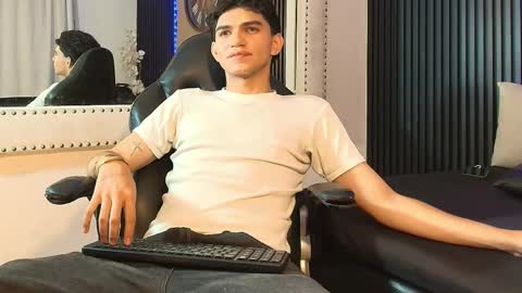 Snapshot of nico_monroet chatting on May 27, 2026, 9:56 pm nico_monroet online show from May 27, 2026, 9:56 pm
