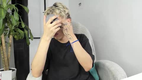 Snapshot of nico_nico_xd chatting on October 20, 2025, 3:51 am Nico online show from October 20, 2025, 3:51 am