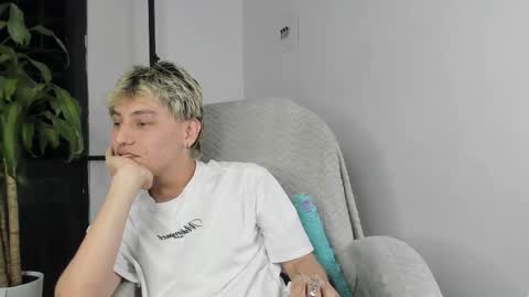 Snapshot of nico_nico_xd chatting on October 22, 2025, 5:30 am Nico online show from October 22, 2025, 5:30 am