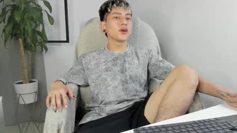 Snapshot of nico_nico_xd chatting on December 1, 2025, 10:26 pm Nico online show from December 1, 2025, 10:26 pm